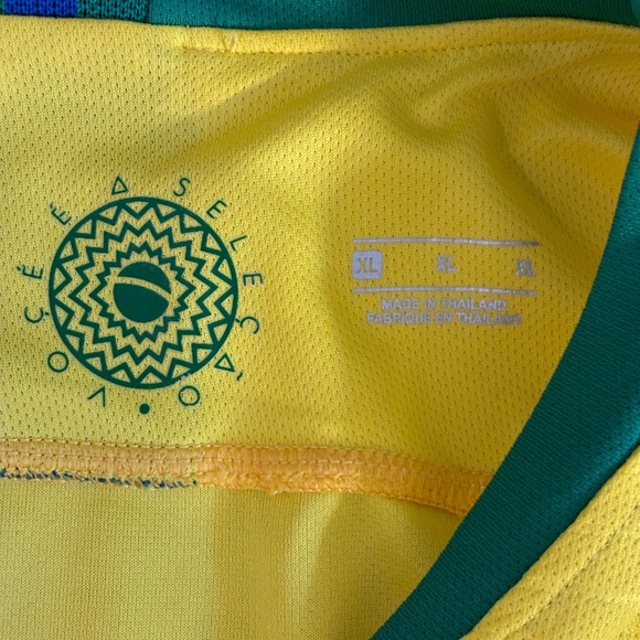 Brazil soccer jersey (no name) size XL Men - Picture 4 of 6